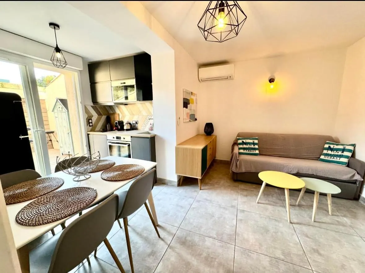 Apartment Les Flamants Roses La Capte T2 4 Personnes 200M De La Plage Hyeres France